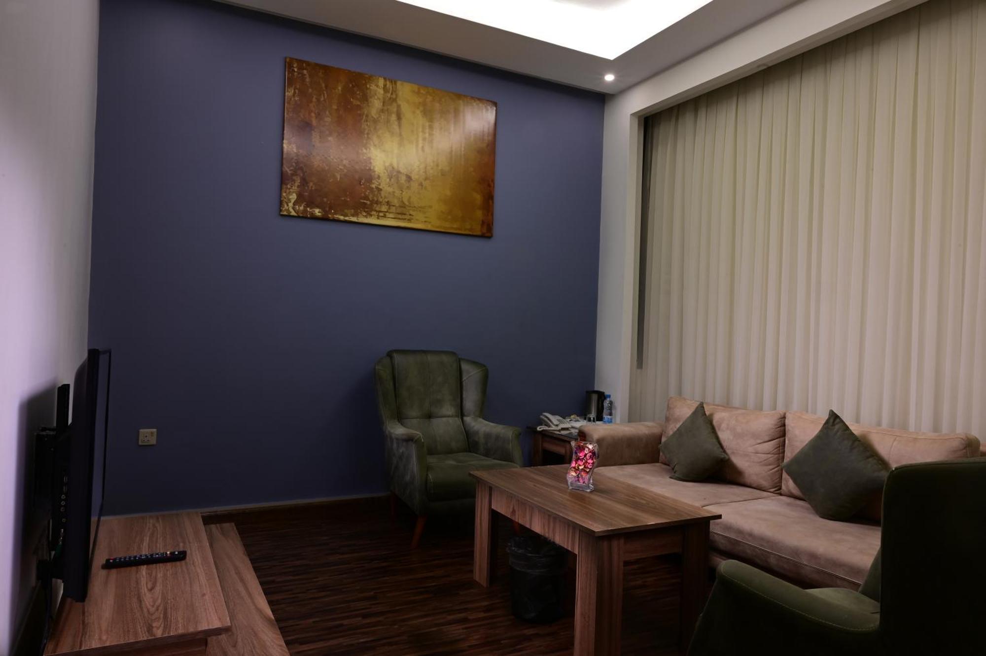 Platinum The First Hotel Medina Bagian luar foto