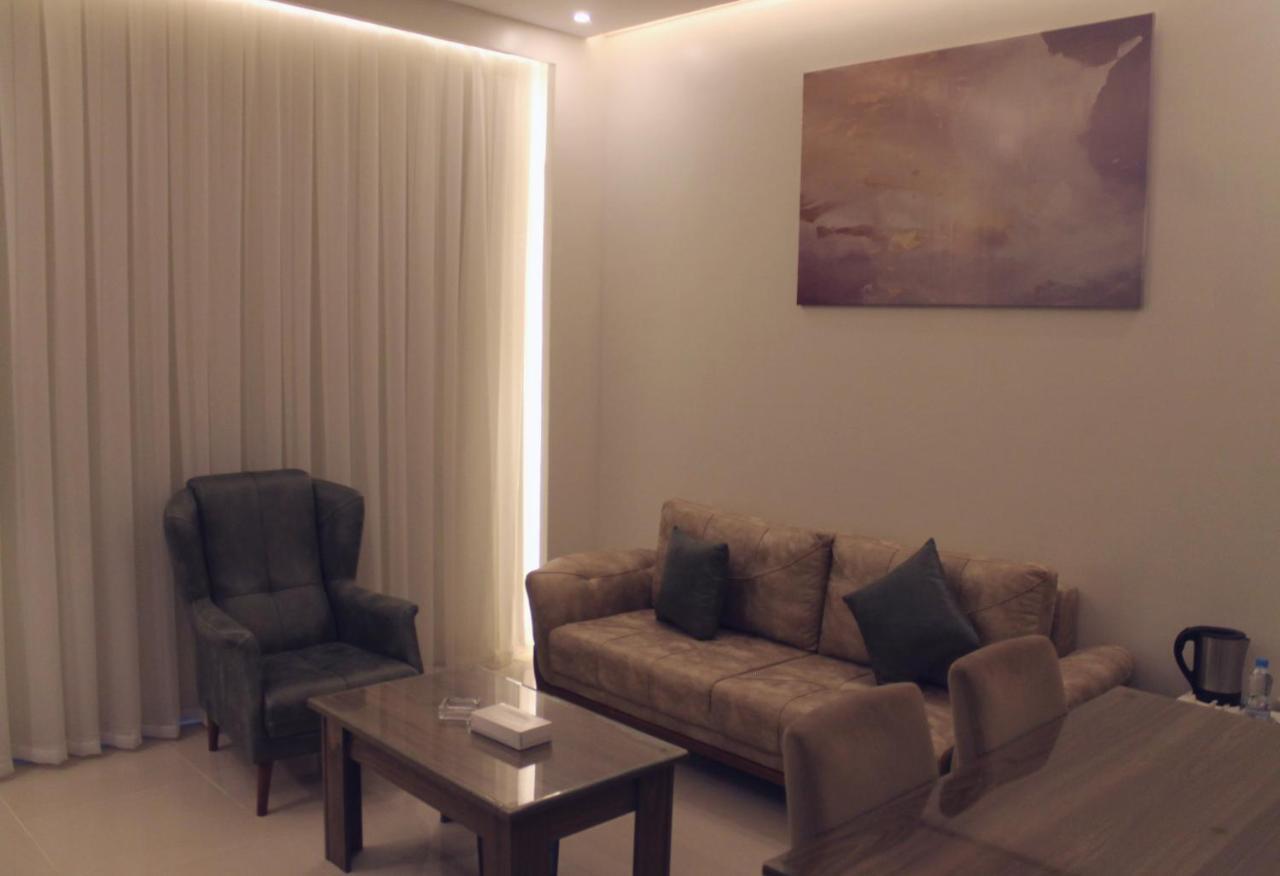 Platinum The First Hotel Medina Bagian luar foto