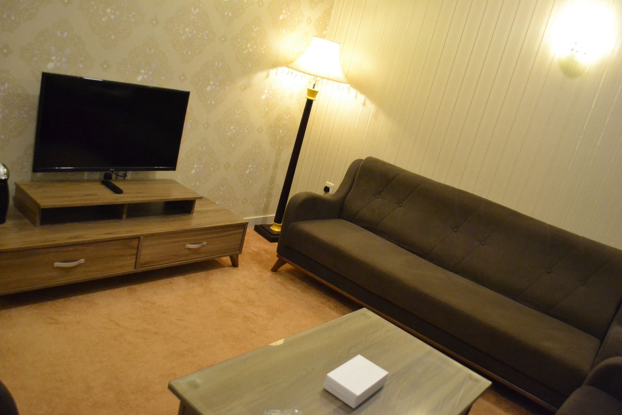 Platinum The First Hotel Medina Bagian luar foto