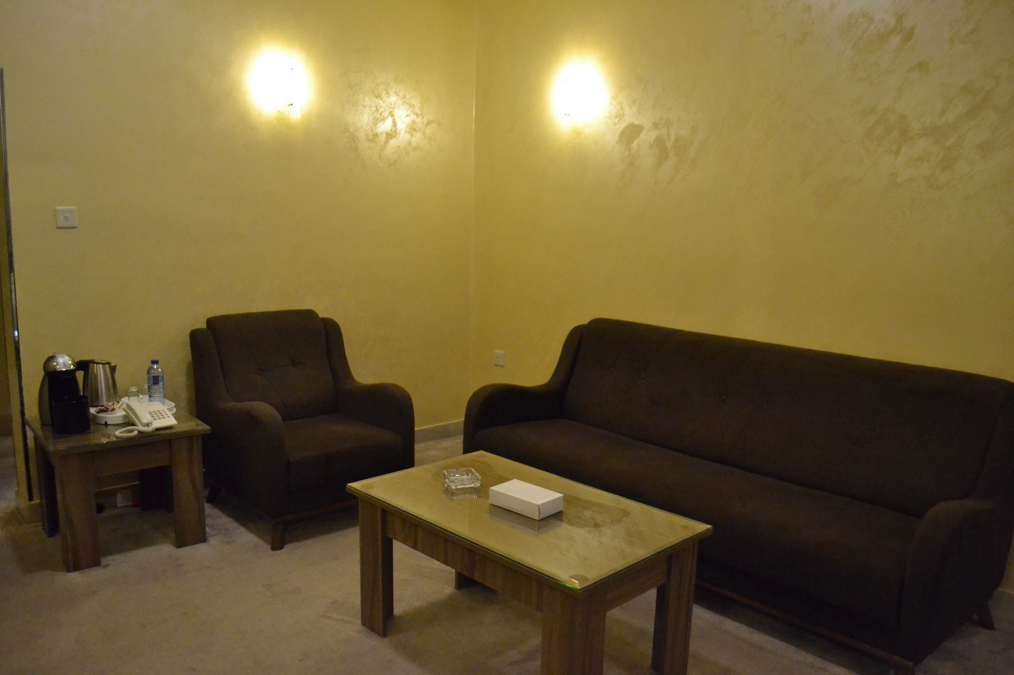 Platinum The First Hotel Medina Bagian luar foto
